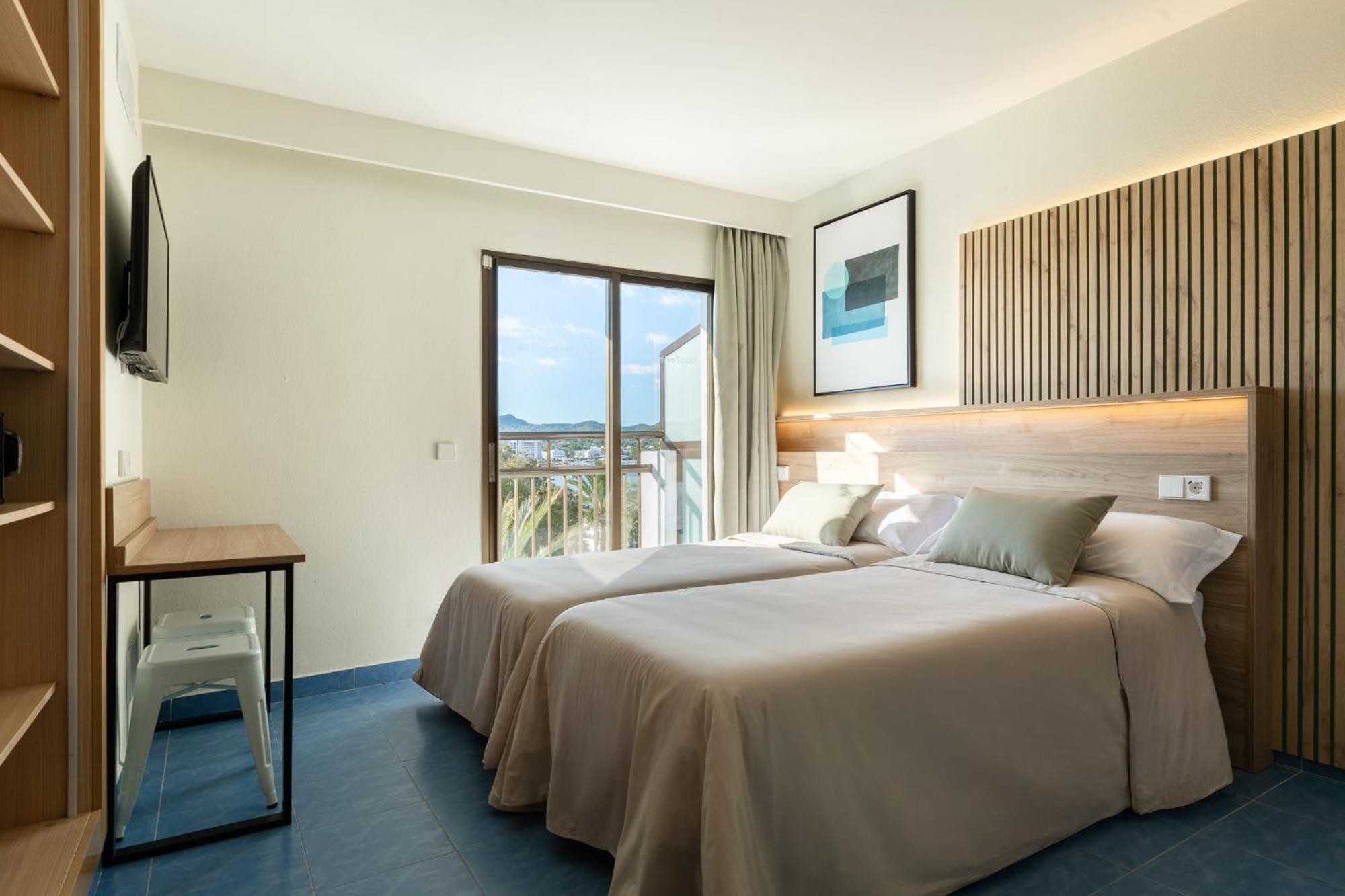 The Blue - Adults Only Apartment Sant Antoni de Portmany
