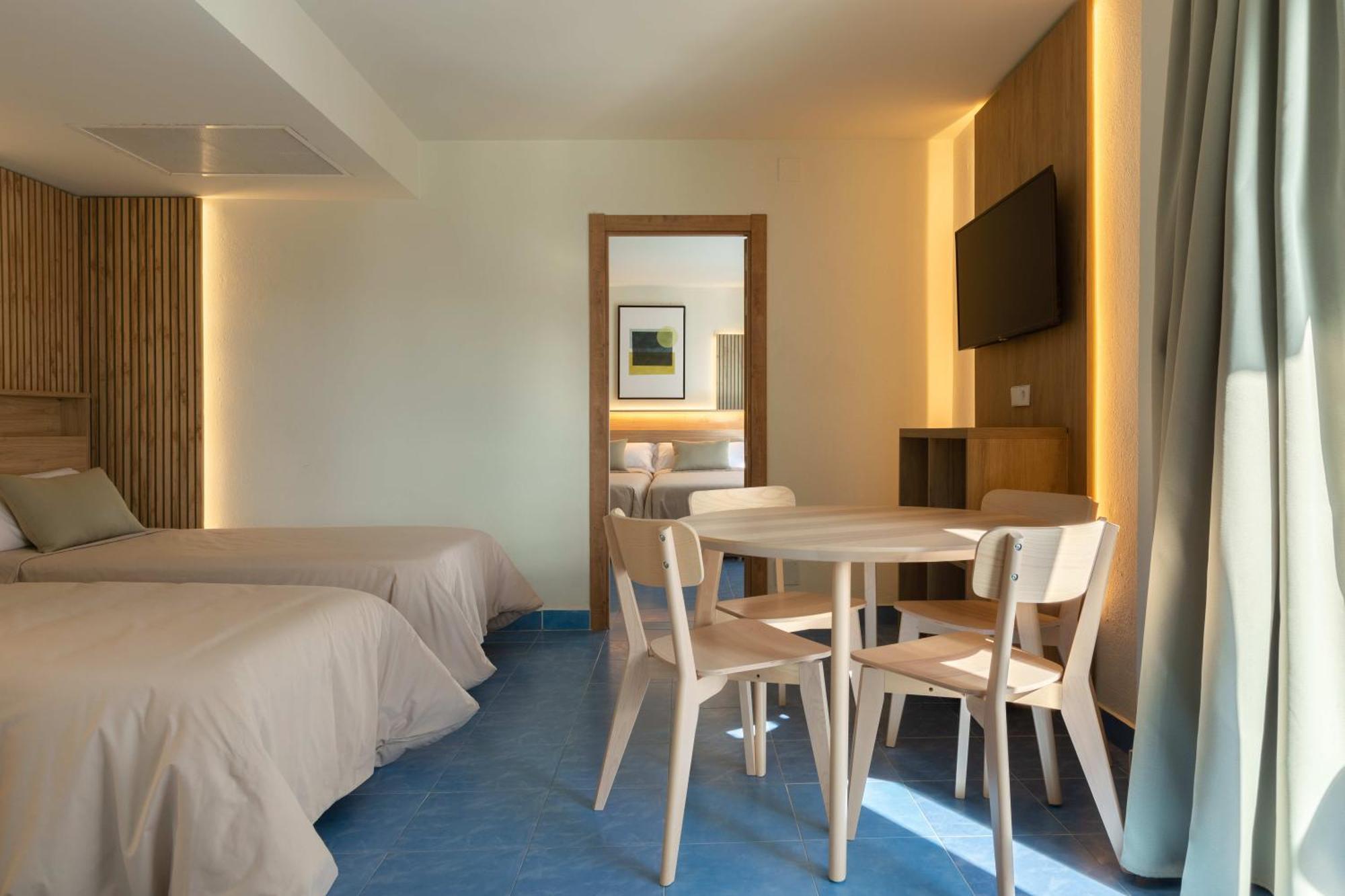 The Blue - Adults Only Apartment Sant Antoni de Portmany